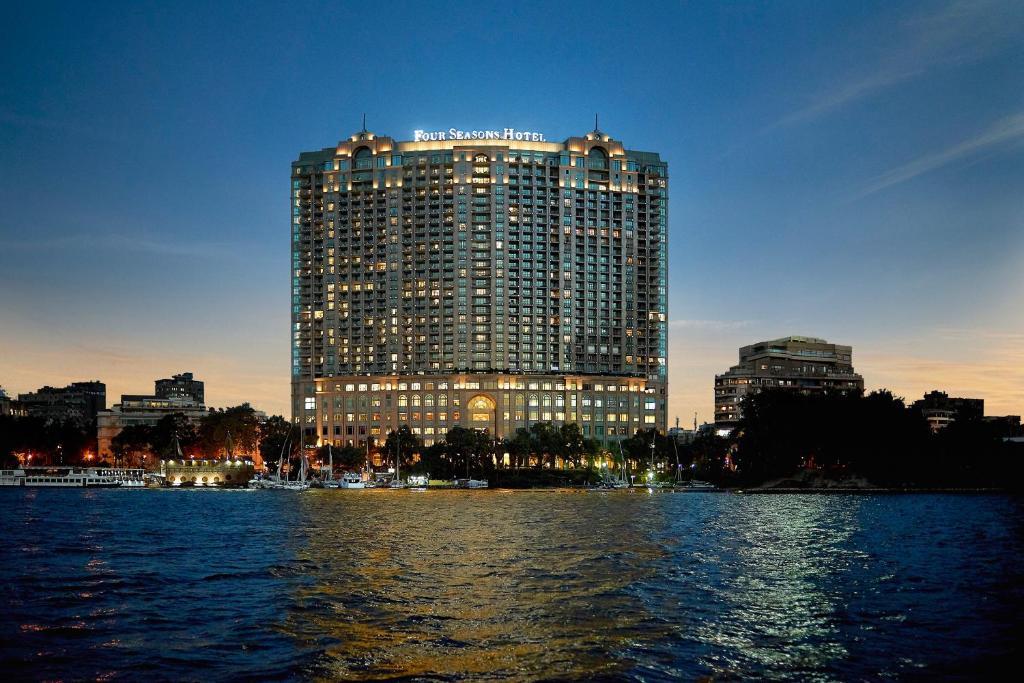  Four Seasons Hotel Cairo at Nile Plaza ⭐⭐⭐⭐⭐